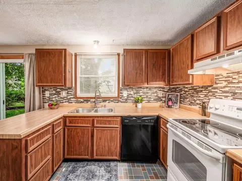 7306 Coldstream Dr, Columbus, OH 43235 photo 13