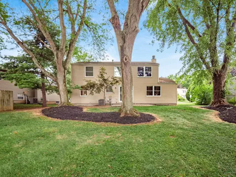 7306 Coldstream Dr, Columbus, OH 43235 photo 2