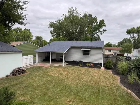 5007 Fullerton Dr, Columbus, OH 43232