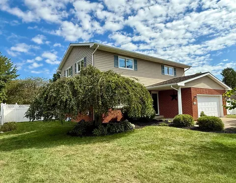 476 Jefferson Rd, Newark, OH 43055