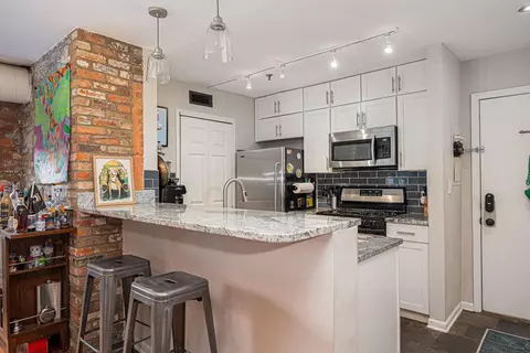 51 W Blenkner St #106, Columbus, OH 43215