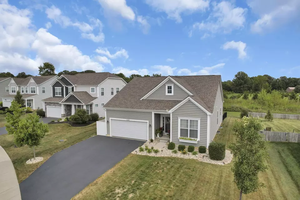 View/Area - 12482 Prairie View Dr NW, Pickerington, OH 43147 photo 1 of 5