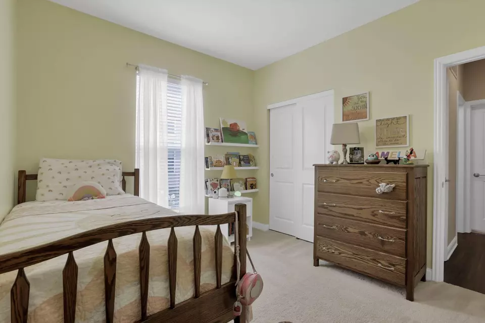 Bedroom - 12482 Prairie View Dr NW, Pickerington, OH 43147 photo 7 of 9