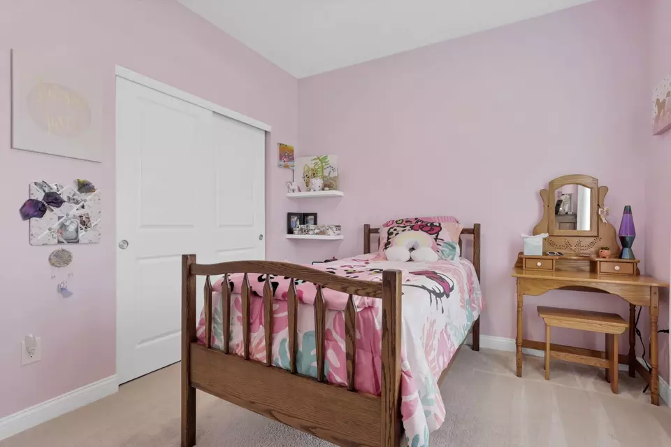 Bedroom - 12482 Prairie View Dr NW, Pickerington, OH 43147 photo 5 of 9