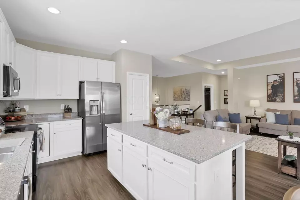 Kitchen - 12482 Prairie View Dr NW, Pickerington, OH 43147 photo 3 of 4