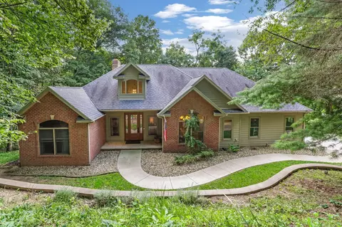 246 Pinehurst Dr, Granville, OH 43023