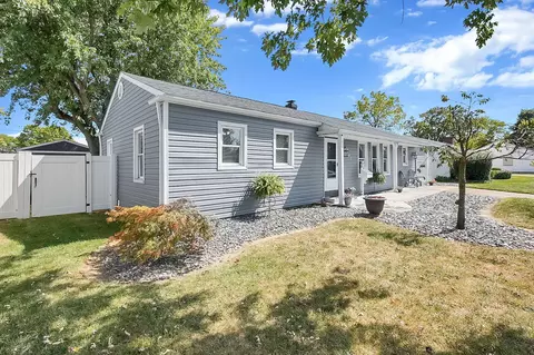 1040 Sunshine St, Circleville, OH 43113 photo 2