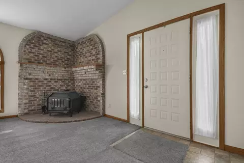 37 Commerce St, Lockbourne, OH 43137 photo 6