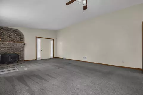 37 Commerce St, Lockbourne, OH 43137 photo 8