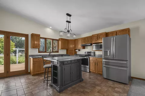 37 Commerce St, Lockbourne, OH 43137 photo 9
