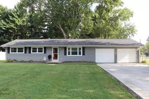 16 Barb Ave, Heath, OH 43056