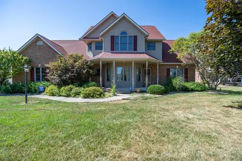 1210 Storybrook Dr, Washington Court House, OH 43160