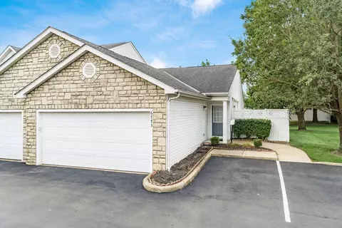 6773 Axtel Dr #17E, Canal Winchester, OH 43110