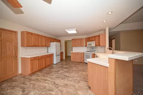 Kitchen - 3306 Gooding Rd, Marion, OH 43302 photo 1 of 3