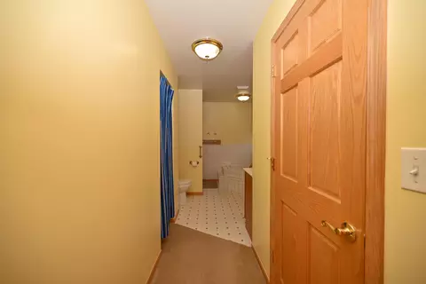 Entry Way - 3306 Gooding Rd, Marion, OH 43302 photo 2 of 3