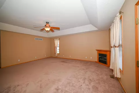Living - 3306 Gooding Rd, Marion, OH 43302 photo 2 of 3