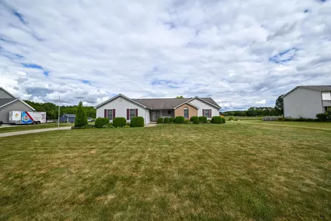 Exterior - 3306 Gooding Rd, Marion, OH 43302 photo 3 of 16