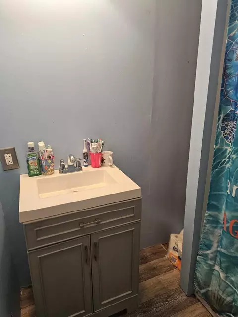 Bath - 320 State St, Edison, OH 43320 photo 2 of 2