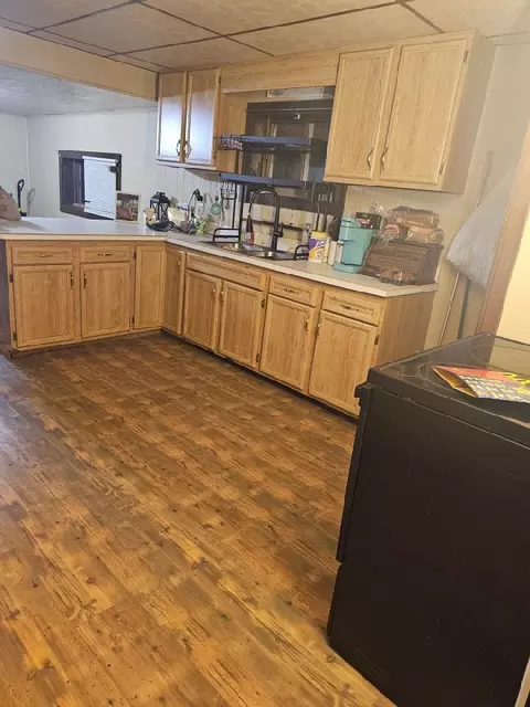 Kitchen - 320 State St, Edison, OH 43320 photo 2 of 3