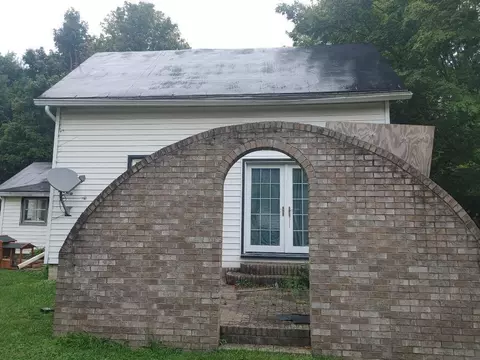 Exterior - 320 State St, Edison, OH 43320 photo 7 of 9