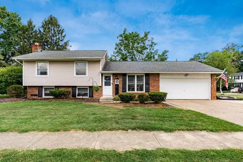 1079 Hilton Dr, Reynoldsburg, OH 43068