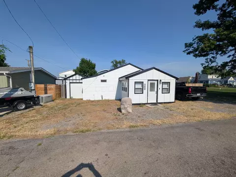 7809 Maple St, Russells Point, OH 43348