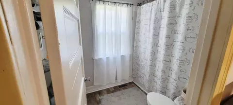 210 E Main St, Somerset, OH 43783 photo 9