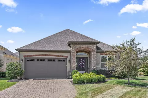 7031 Ellison Dr, Westerville, OH 43082