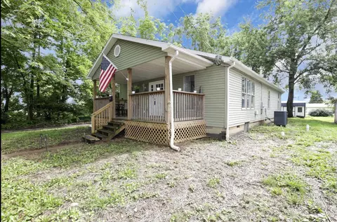 94 Main St #22, Bloomingburg, OH 43106