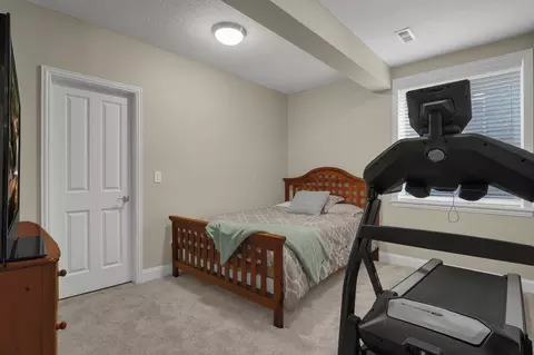 Bedroom - 5797 Glendavon Loop, Dublin, OH 43016 photo 9 of 9