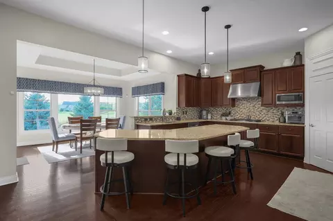 Kitchen - 5797 Glendavon Loop, Dublin, OH 43016 photo 1 of 8