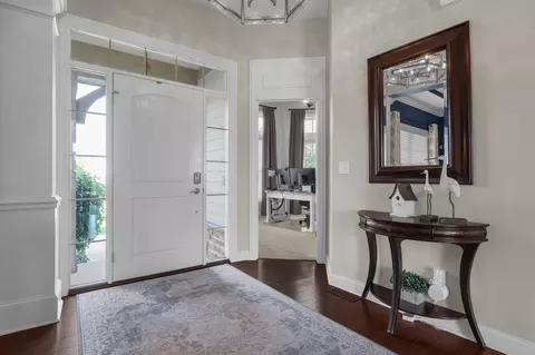 Entry Way - 5797 Glendavon Loop, Dublin, OH 43016 photo 2 of 3