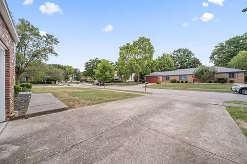 Exterior - 7899 Sethwick Rd, Dublin, OH 43016 photo 5 of 11