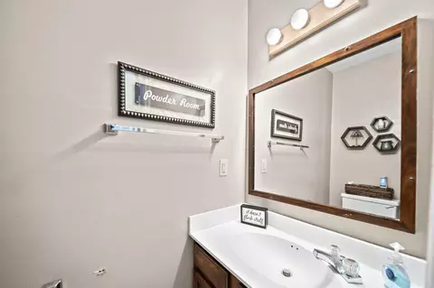 Bath - 7899 Sethwick Rd, Dublin, OH 43016 photo 1 of 6