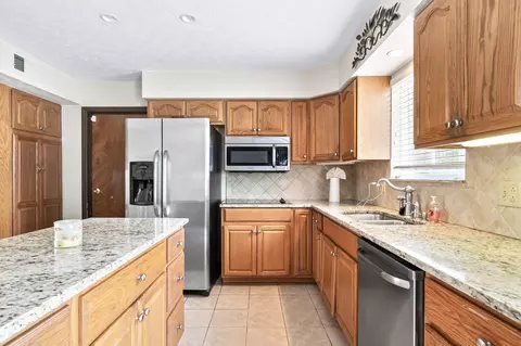 Kitchen - 7899 Sethwick Rd, Dublin, OH 43016 photo 1 of 4
