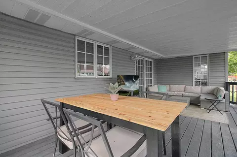 Exterior - 349 Chatham Rd, Circleville, OH 43113 photo 5 of 11