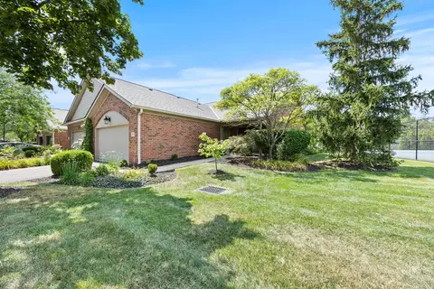 5613 Brighton Hill Ln, Dublin, OH 43016