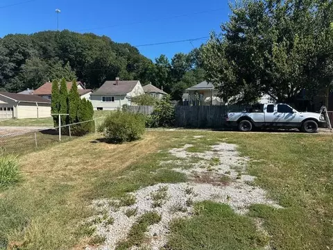 Exterior - 1150 3rd St, Logan, OH 43138 photo 2 of 3