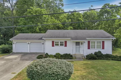 106 Dorsey Mill Rd E, Heath, OH 43056