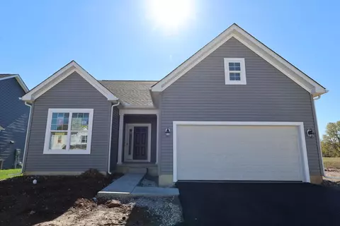 335 Cherry Hills Rd, Commercial Point, OH 43116