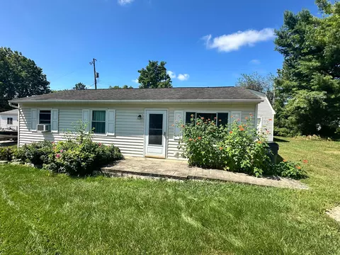 5559 Cedar Dr, Grove City, OH 43123