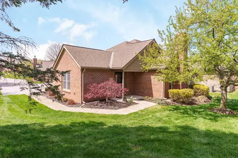 917 White Willow Ln, Columbus, OH 43235