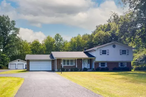 5881 Hughes Rd, Galena, OH 43021