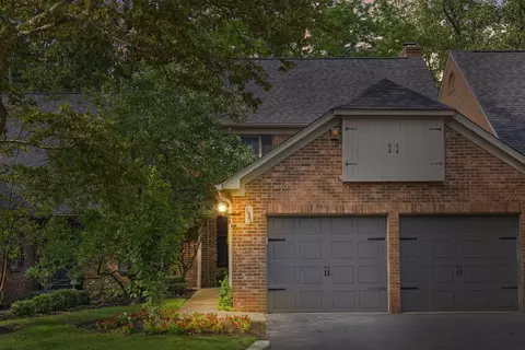 1206 Kenbrook Hills Dr, Columbus, OH 43220