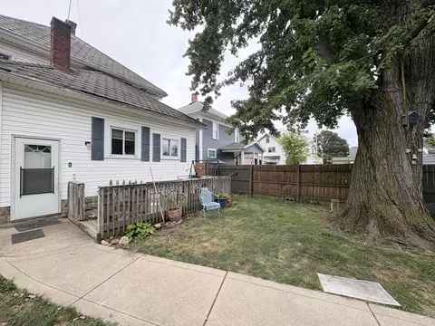 Exterior - 1185 E Center St, Marion, OH 43302 photo 6 of 10