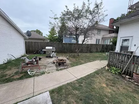 Exterior - 1185 E Center St, Marion, OH 43302 photo 7 of 10
