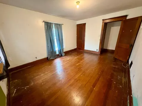 Bedroom - 1185 E Center St, Marion, OH 43302 photo 7 of 8