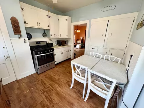 Kitchen - 1185 E Center St, Marion, OH 43302 photo 2 of 3