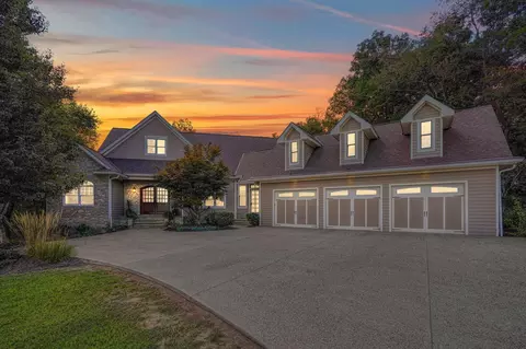 9405 Four Mile Rd, Jackson, OH 45640