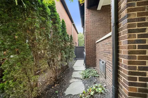 Exterior - 247 E Deshler Ave, Columbus, OH 43206 photo 18 of 19